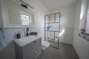 Badezimmer EG