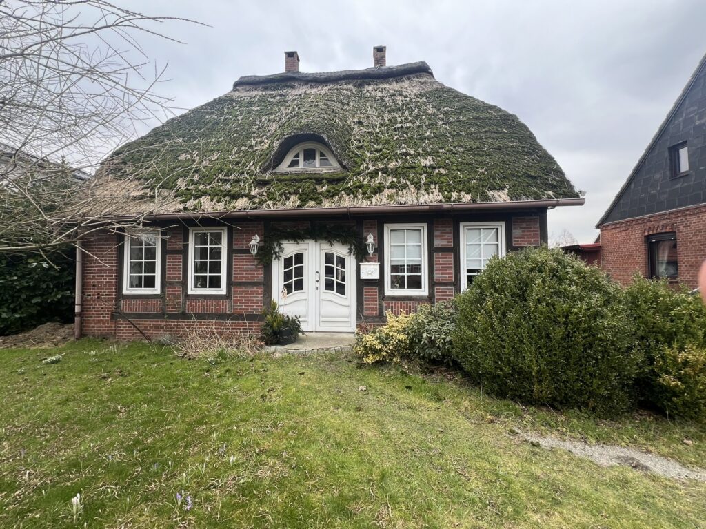 Vermietetes Einfamilienhaus in Drochtersen-Assel Vermietetes Einfamilienhaus in Drochtersen-Assel