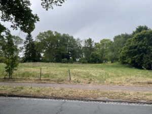 Grundstück