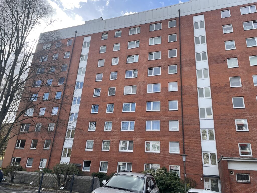 Vermietete 2-Zimmer-Wohnung mit Südbalkon und Stellplatz in Hamburg