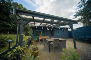 Terrasse hinten
