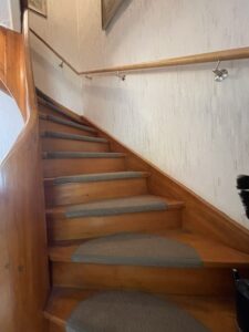 Treppe zum DG