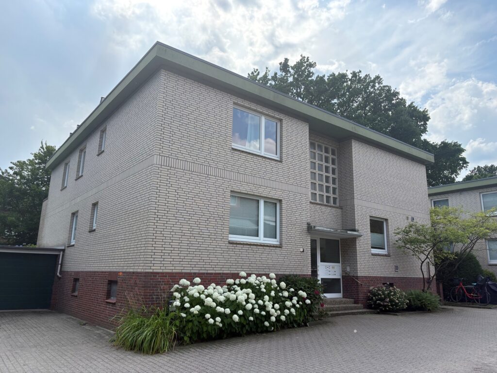 Gepflegte 2 – 3 Zimmerwohnung in Ahrensburg Gepflegte 2 – 3 Zimmerwohnung in Ahrensburg