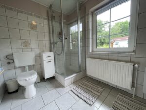 Duschbad EG