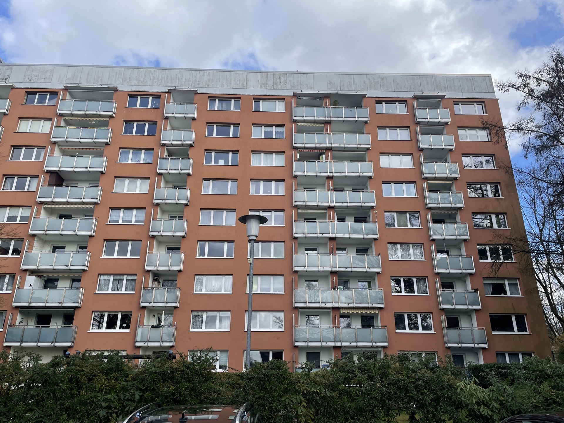 Vermietete 2-Zimmer-Wohnung mit Südbalkon und Stellplatz in Hamburg